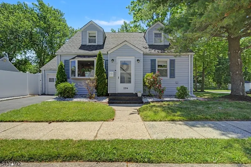2254 Halsey St, Union, NJ 07083 - #3