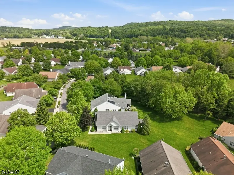 30 Victoria Dr, Brookfield, NJ 07823 - #1