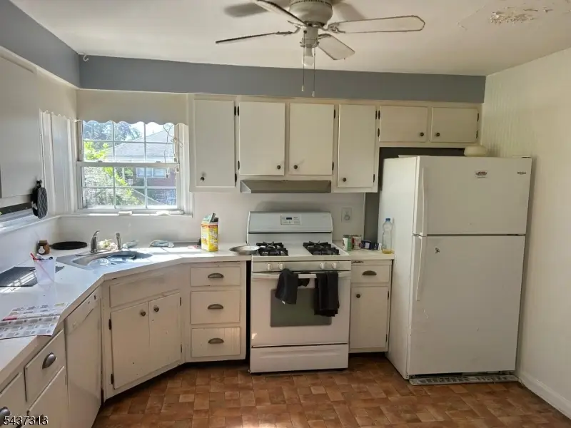 2801 Dewitt Ter, Linden, NJ 07036 - #3
