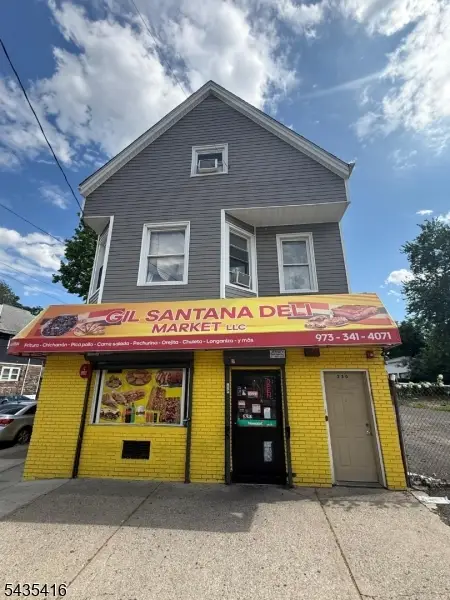 230 17th Ave, Paterson, NJ 07504 - #1