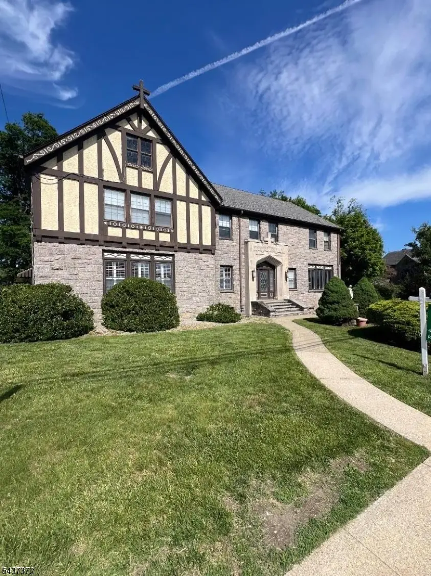 71 Bartholdi Ave, Butler, NJ 07405 - #3