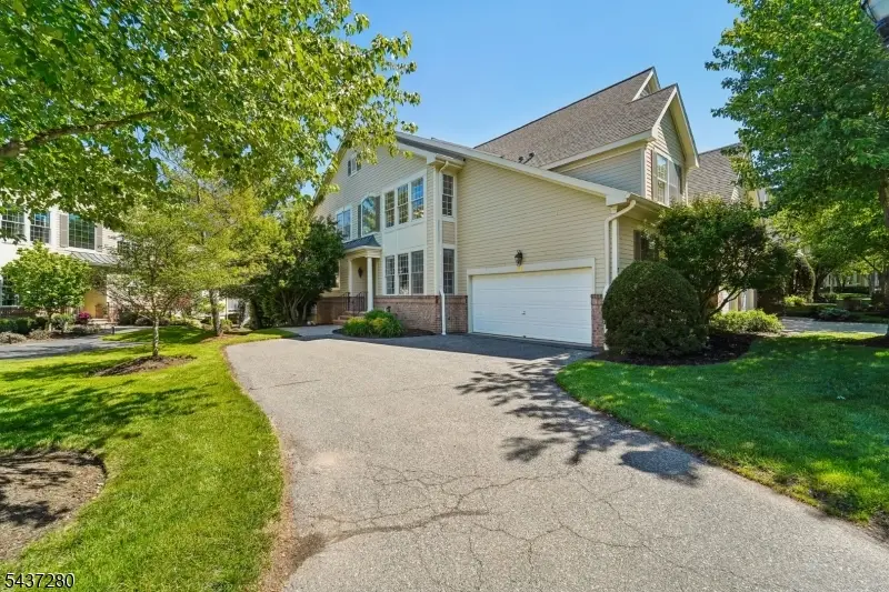 76 Schindler Way, Fairfield, NJ 07004 - #1
