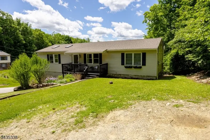 1 Bantry Ct, Vernon, NJ 07422 - #3