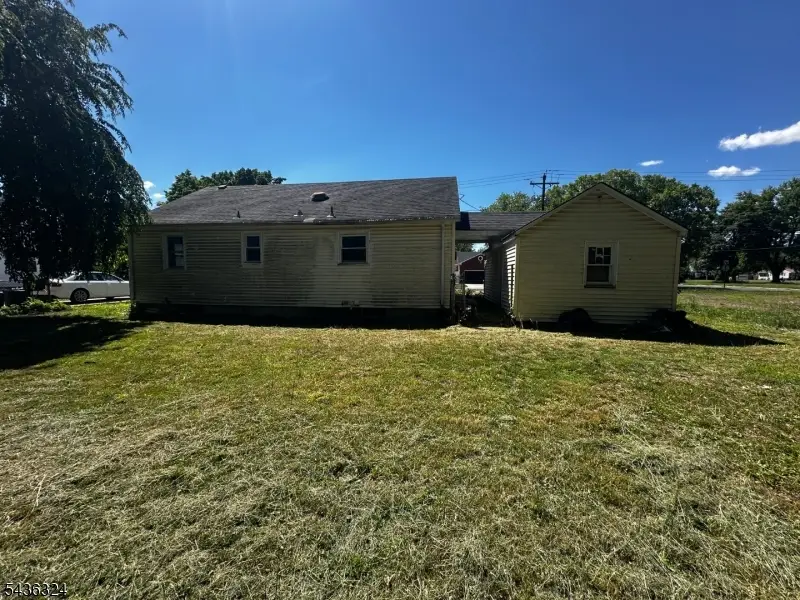 709 Huff Ave, Manville, NJ 08835 - #3