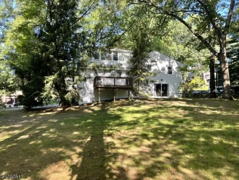 68 Dartmouth Rd, Wayne, NJ 07470 - #2