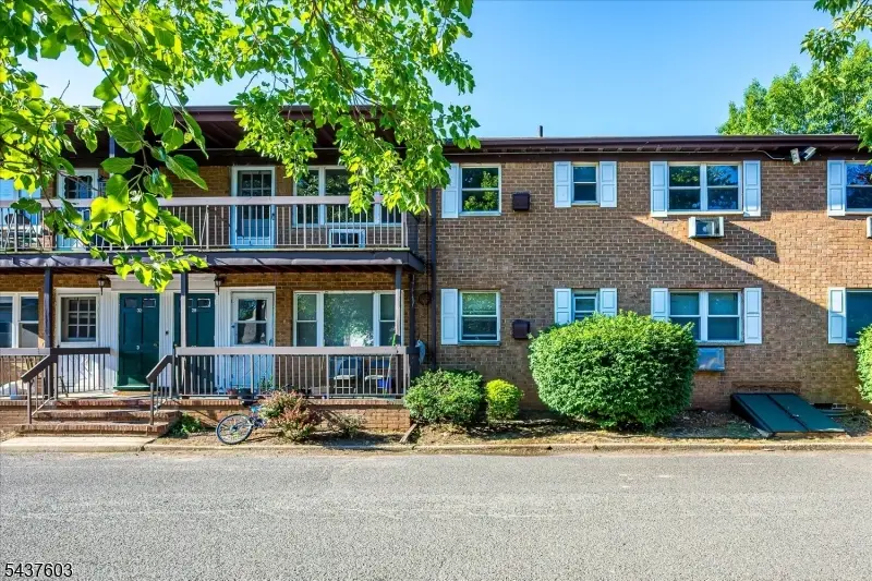 55 Gill Ln, Iselin, NJ 08830 - #2