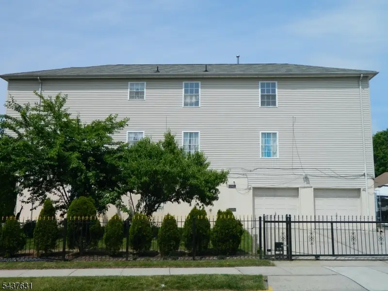 140 S Burnett St, East Orange, NJ 07018 - #2