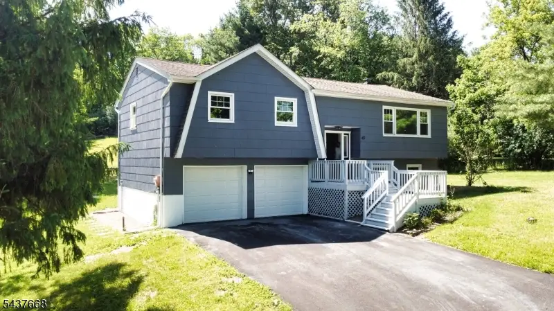 43 Courtland Dr, Wantage, NJ 07461 - #1