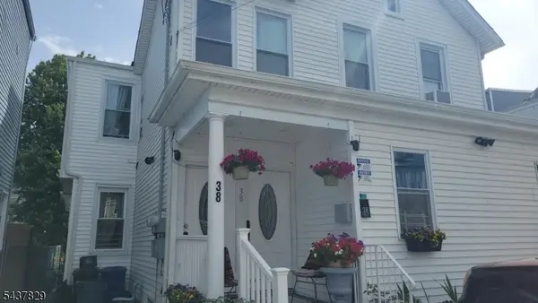 38 Taylor St, Newark City, NJ 07104