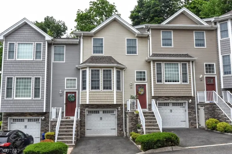 451 Springfield Ave #111, Hasbrouck Heights, NJ 07604 - #2