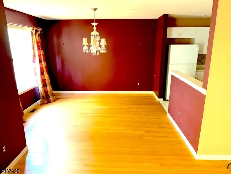 17 Millie Ln, East Hanover, NJ 07936 - #3