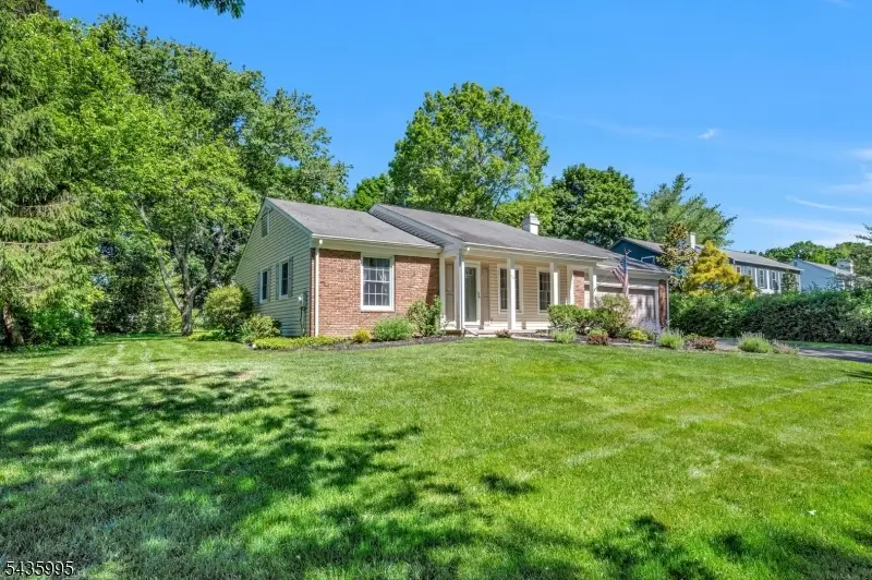 36 Cloverhill Dr, Califon, NJ 07830 - #3