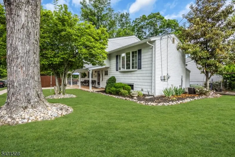 1038 Centre St, Raritan, NJ 08869 - #2