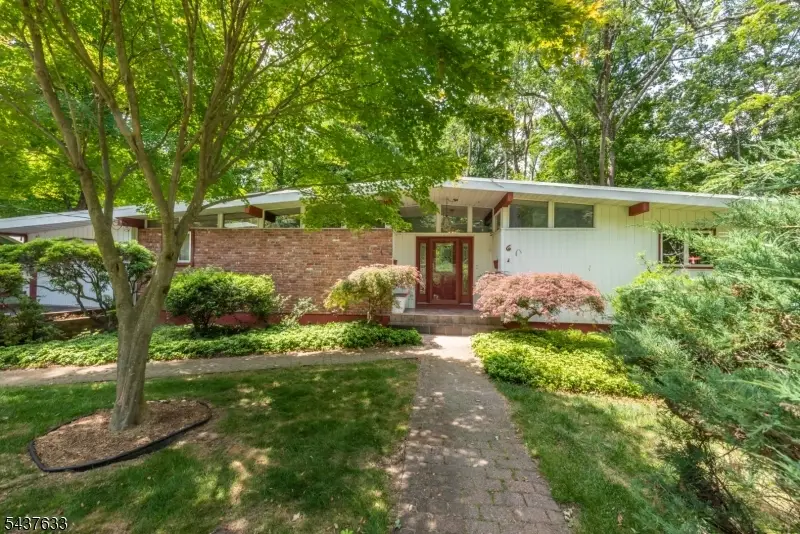 6 Mohawk Trl, Ringwood, NJ 07456 - #1
