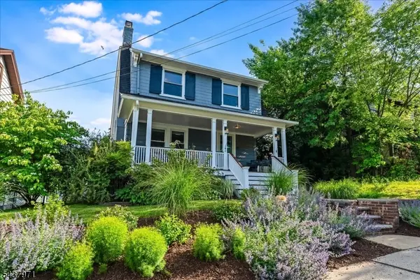 40 Comley Pl, Bloomfield Twp., NJ 07003