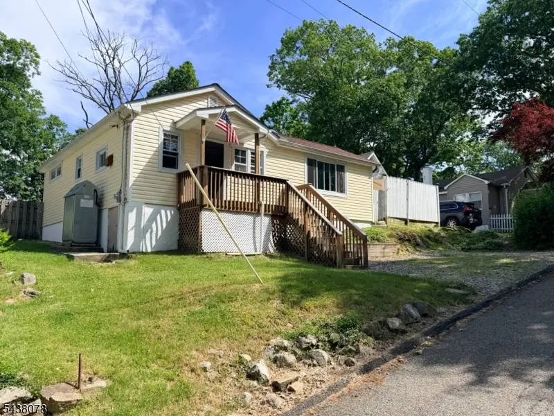 3 Adams Trl, Hopatcong, NJ 07843 - #3