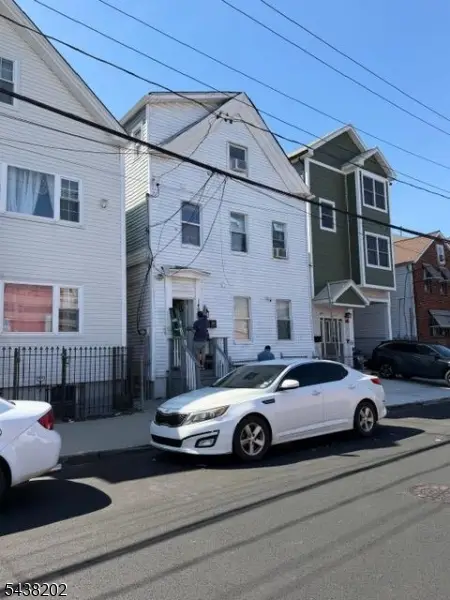 149 Camden St, Newark City, NJ 07103