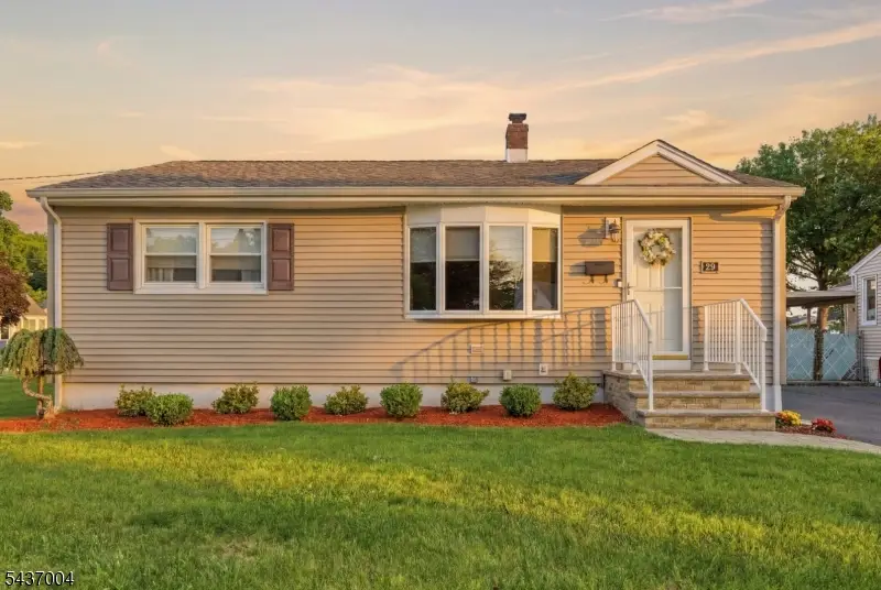 29 Corsi Rd, Bloomfield, NJ 07003 - #1