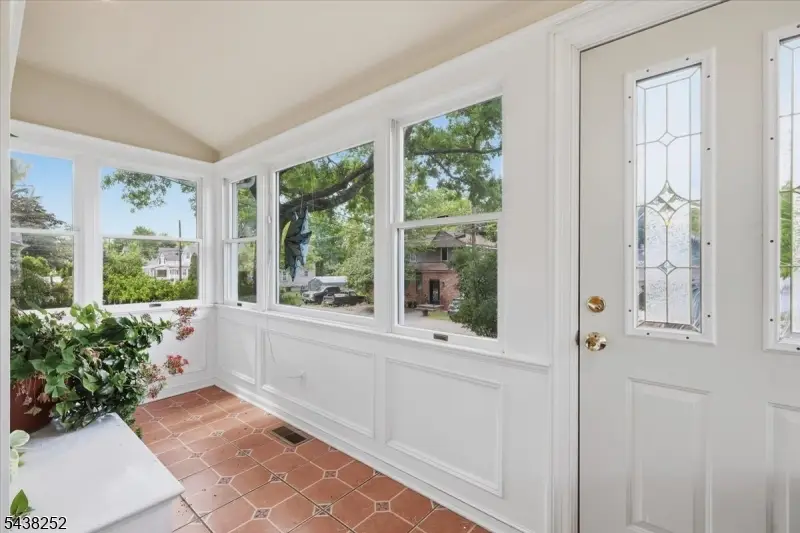 253 Essex St, Stirling, NJ 07980 - #3