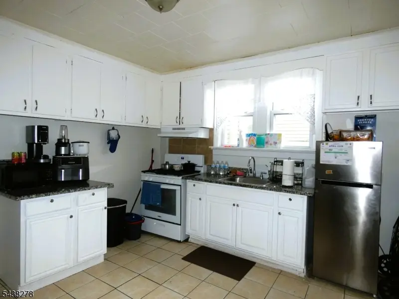 309 Washington St, Perth Amboy, NJ 08861 - #3