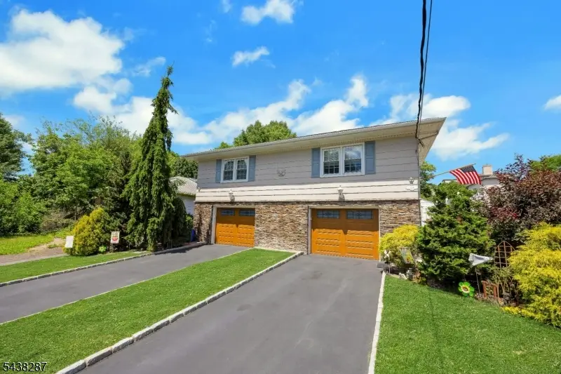 184 W Passaic Ave, Rutherford, NJ 07070 - #2
