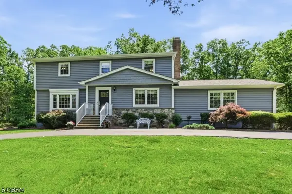 72 Kiva Pl, Branchburg Twp., NJ 08876