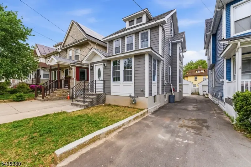 579 Newark Ave, Kenilworth, NJ 07033 - #2