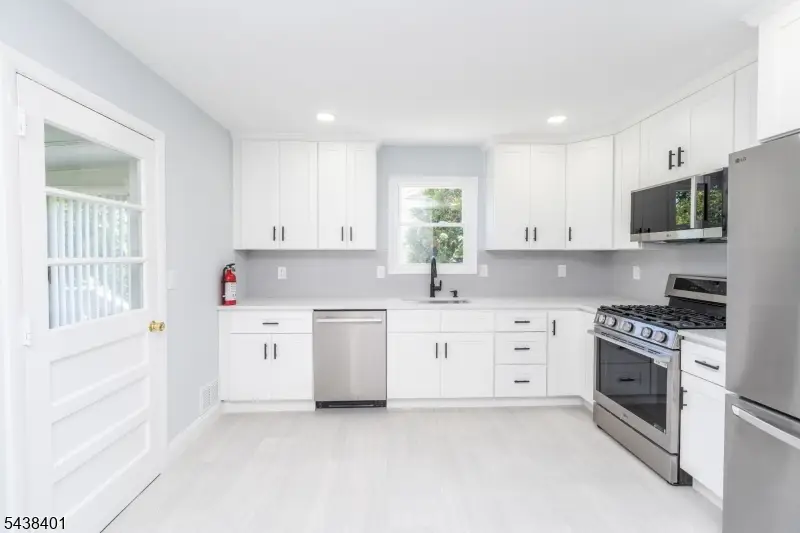 14 Hemlock Rd, Rockaway, NJ 07866 - #3