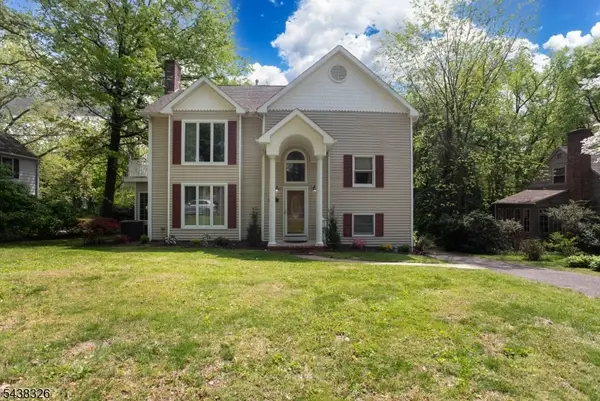 820 E Broad St, Westfield Town, NJ 07090