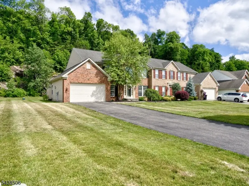 28 Primrose Ln, Sparta, NJ 07871 - #2