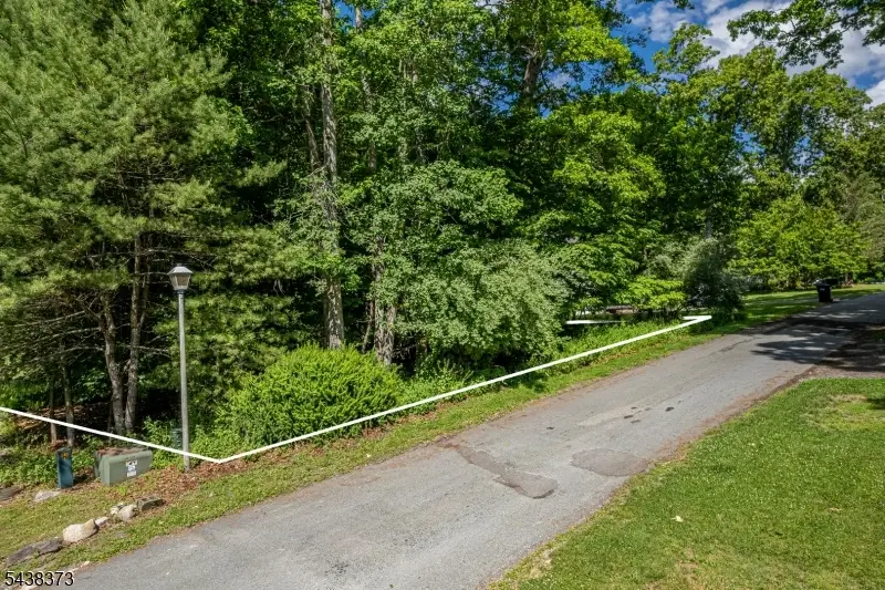 404 Hearthstone Ct, Montague, NJ 07827 - #1