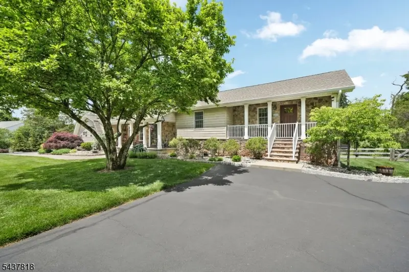 104 Howell Dr, Branchburg, NJ 08876 - #3