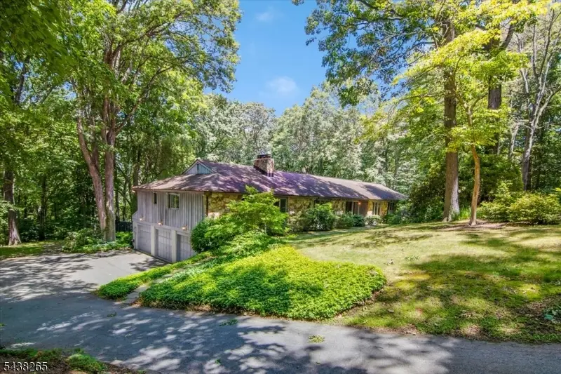 6 Green Hills Rd, Mendham, NJ 07945 - #3