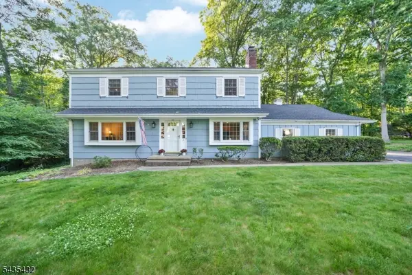 10 Diann Dr, Montville Twp., NJ 07045