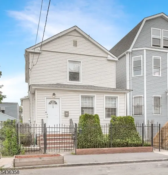 64 Norwood St, Newark, NJ 07106 - #1