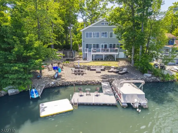2070 Lakeside Dr W, Vernon Twp., NJ 07462