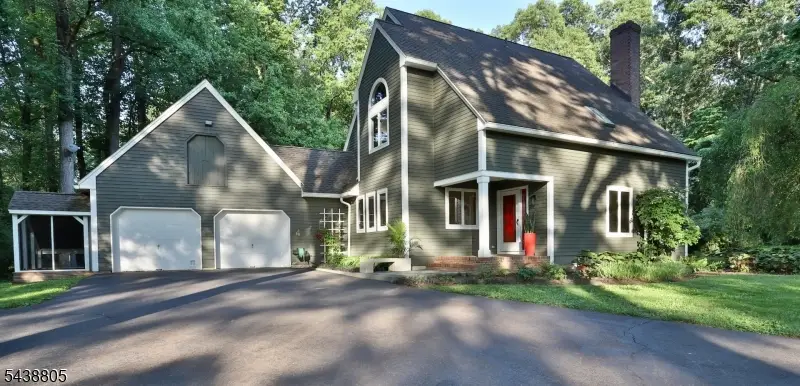 4 Deerwood Dr, Union, NJ 08809 - #1