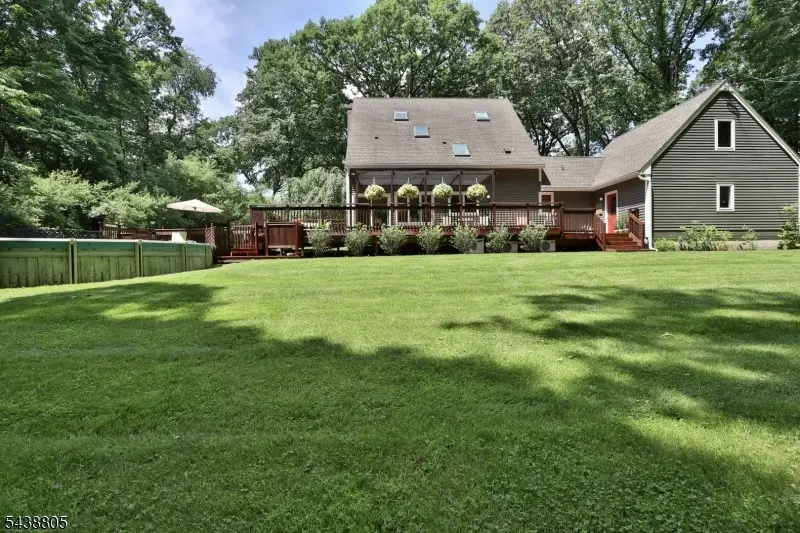 4 Deerwood Dr, Union, NJ 08809 - #2