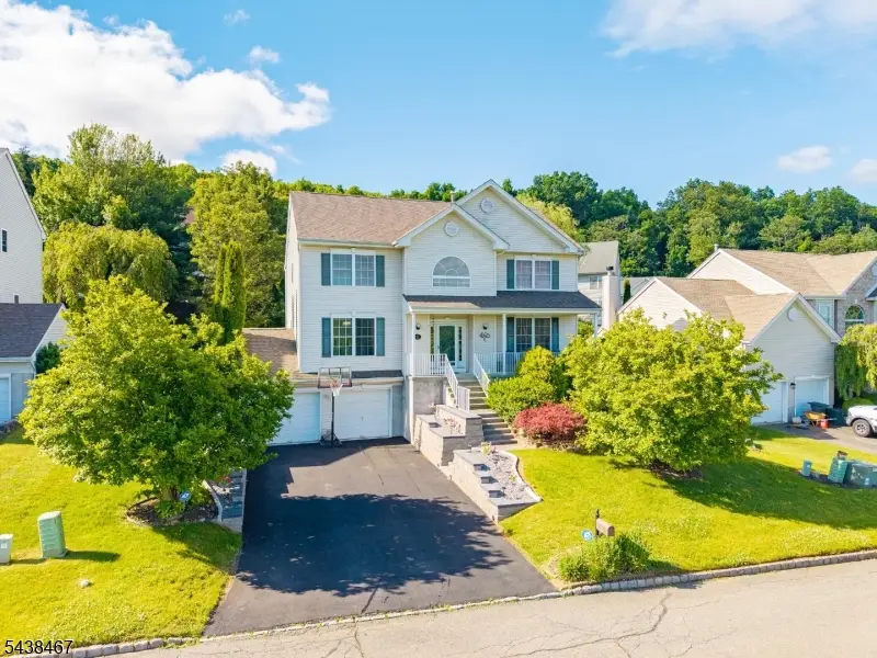 5 Pegasus Pl, Washington, NJ 07840 - #1