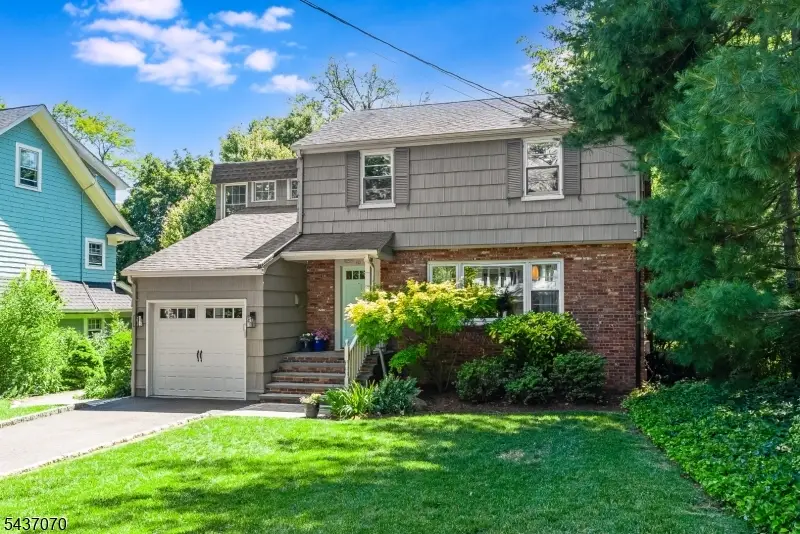 40 Collinwood Rd, Maplewood, NJ 07040 - #3