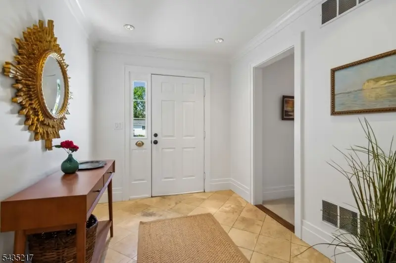 658 Ridgewood Rd #1, Maplewood, NJ 07040 - #2