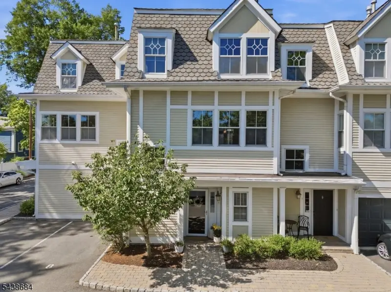 66 S Fullerton Ave #8, Montclair, NJ 07042 - #1