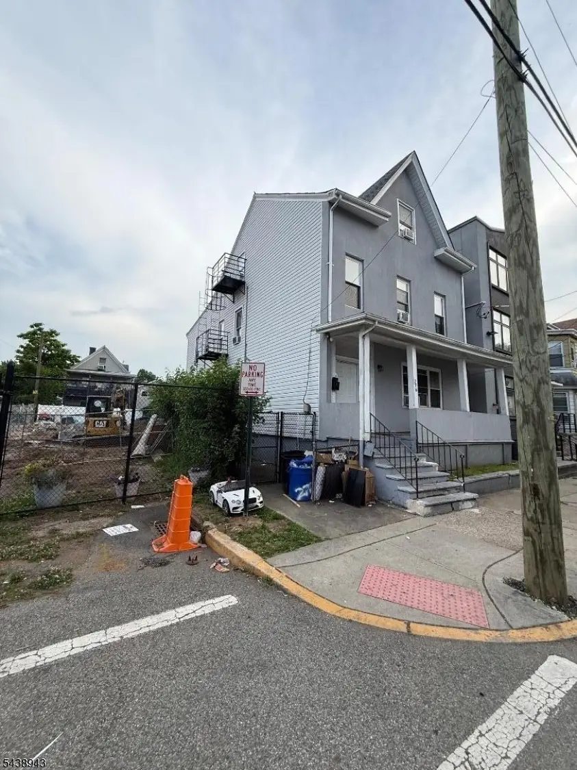276 Frt276governor St, Paterson, NJ 07501 - #3