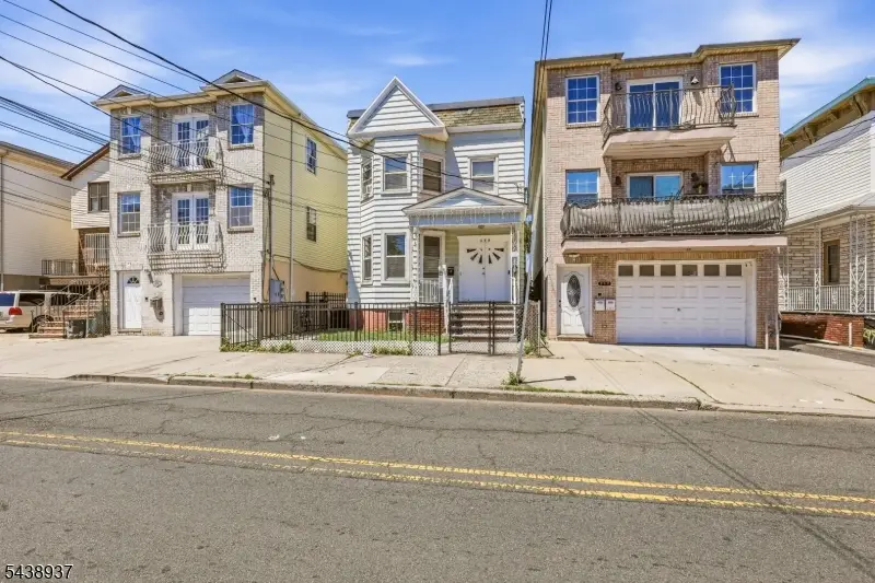 295 Old Bergen Rd, Jersey City, NJ 07305 - #2