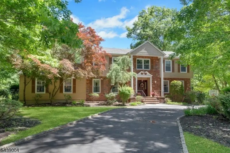 10 Moonshadow Ct, Kinnelon, NJ 07405 - #2
