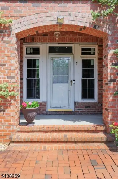 7 Newell St, Hillsborough, NJ 08844 - #3