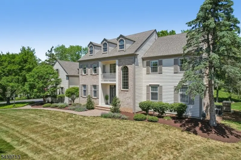 14 N Stone Hedge Dr, Bernards, NJ 07920 - #2