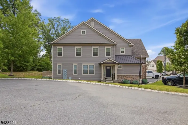 10 Albie Dr, Mountain Lakes, NJ 07046 - #2