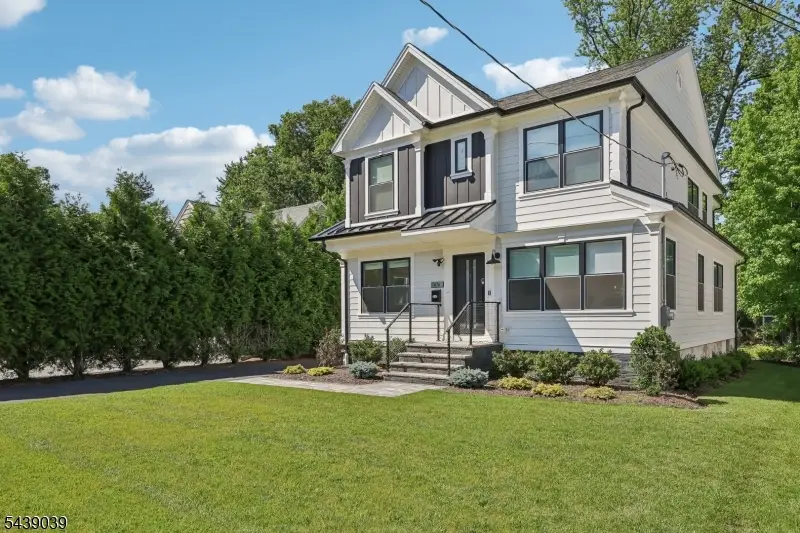676 Ridgewood Rd, Oradell, NJ 07649 - #1