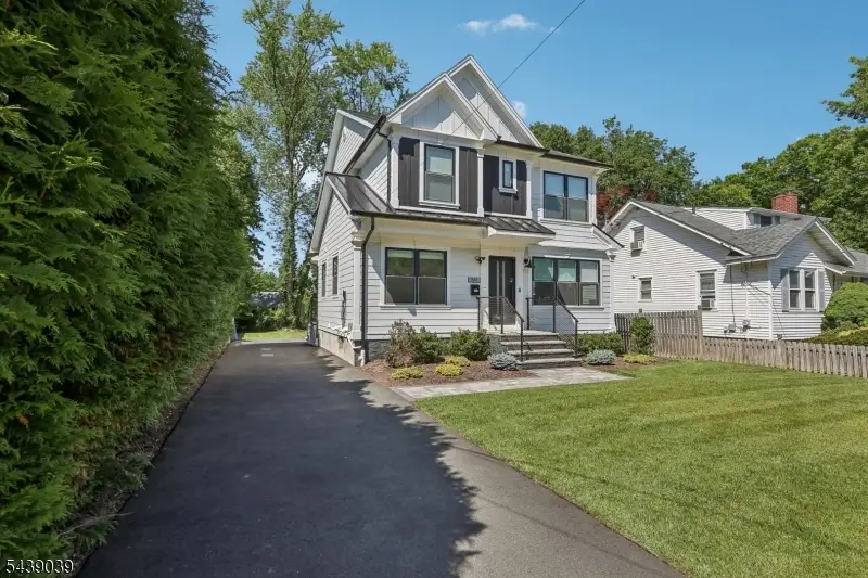 676 Ridgewood Rd, Oradell, NJ 07649 - #3